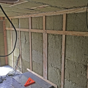 van-roxul-40-insulation-blocking