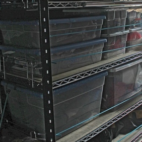 van-wire-rack-clear-box